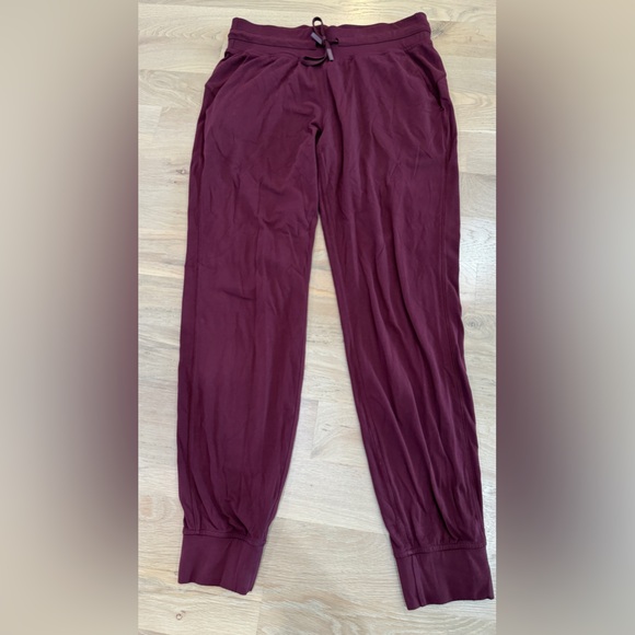 Lululemon Ready To Rulu Pant garnet size 8 - Picture 5 of 12